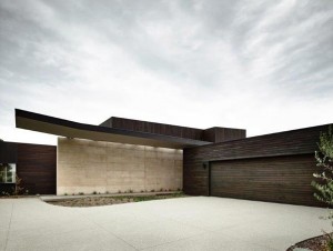 Olnee Rammed Earth Home of the Year