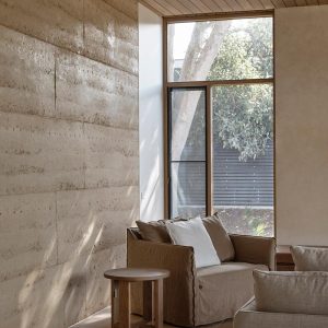 Smith Builders, Rye rammed earth home